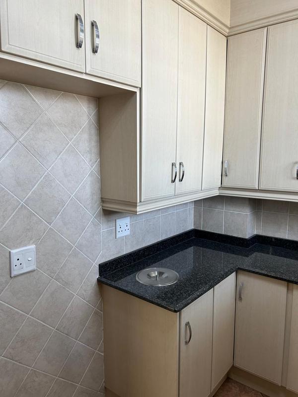 To Let 2 Bedroom Property for Rent in Bedfordview Gauteng