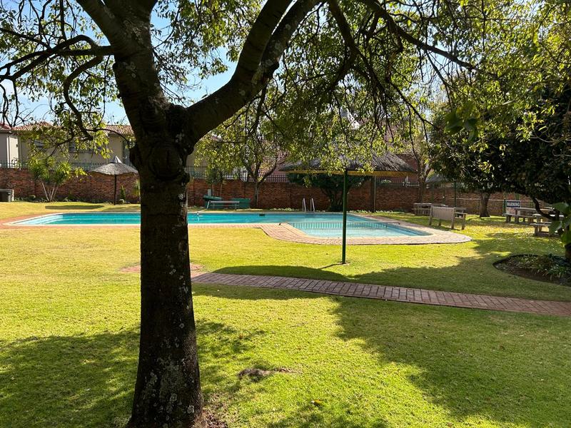 To Let 2 Bedroom Property for Rent in Bedfordview Gauteng