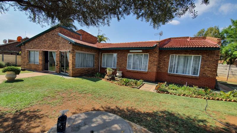 3 Bedroom Property for Sale in Doornpoort Gauteng