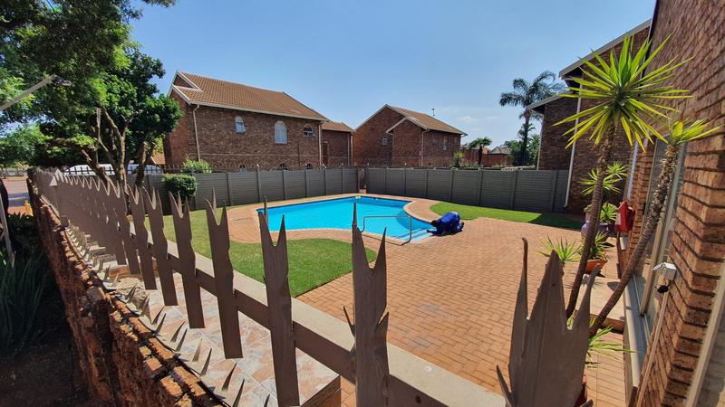 3 Bedroom Property for Sale in Doornpoort Gauteng