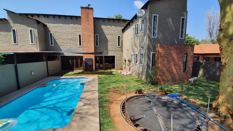 4 Bedroom Property for Sale in Doornpoort Gauteng