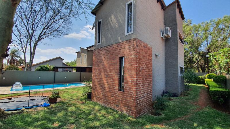 4 Bedroom Property for Sale in Doornpoort Gauteng