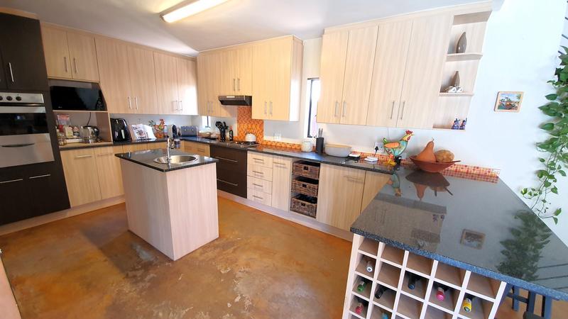 4 Bedroom Property for Sale in Doornpoort Gauteng