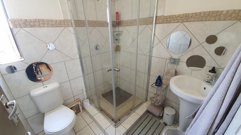 4 Bedroom Property for Sale in Doornpoort Gauteng