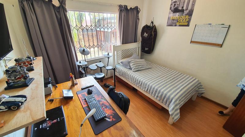 4 Bedroom Property for Sale in Magalieskruin Gauteng