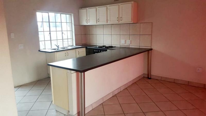 To Let 1 Bedroom Property for Rent in Marlands Gauteng