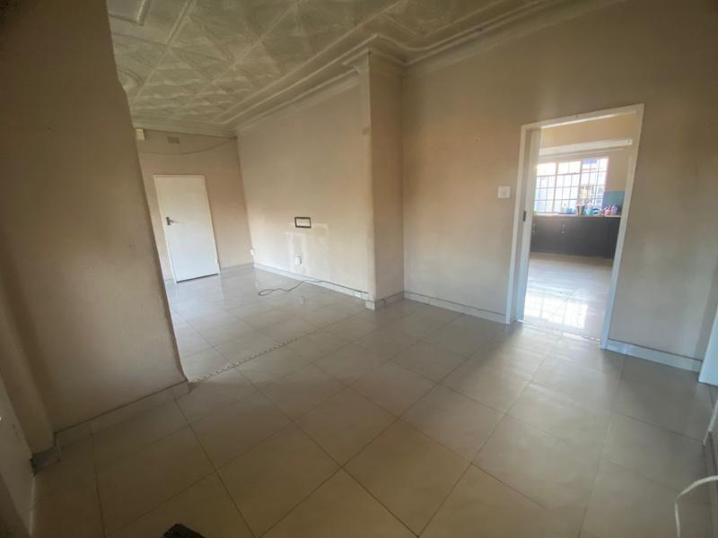 To Let 5 Bedroom Property for Rent in Primrose Hill Gauteng