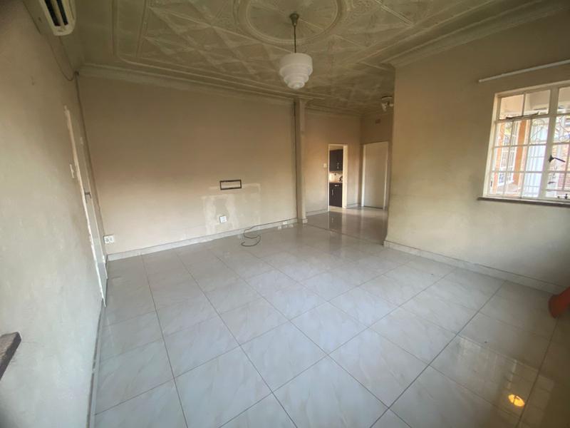 To Let 5 Bedroom Property for Rent in Primrose Hill Gauteng