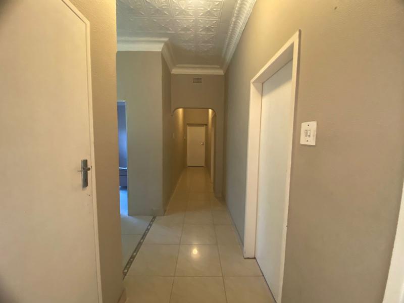 To Let 5 Bedroom Property for Rent in Primrose Hill Gauteng