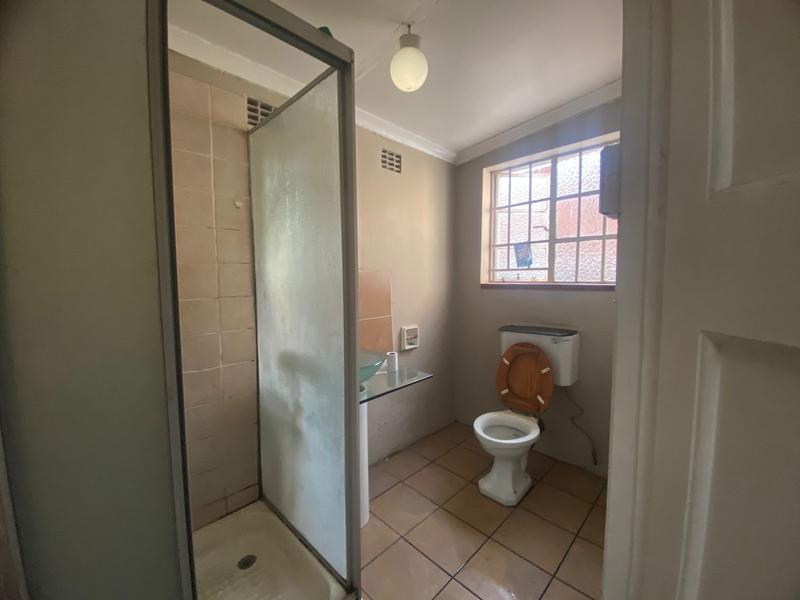 To Let 5 Bedroom Property for Rent in Primrose Hill Gauteng