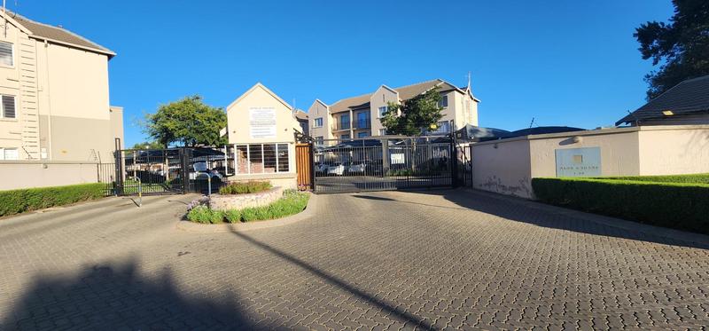 2 Bedroom Property for Sale in Klippoortjie Gauteng