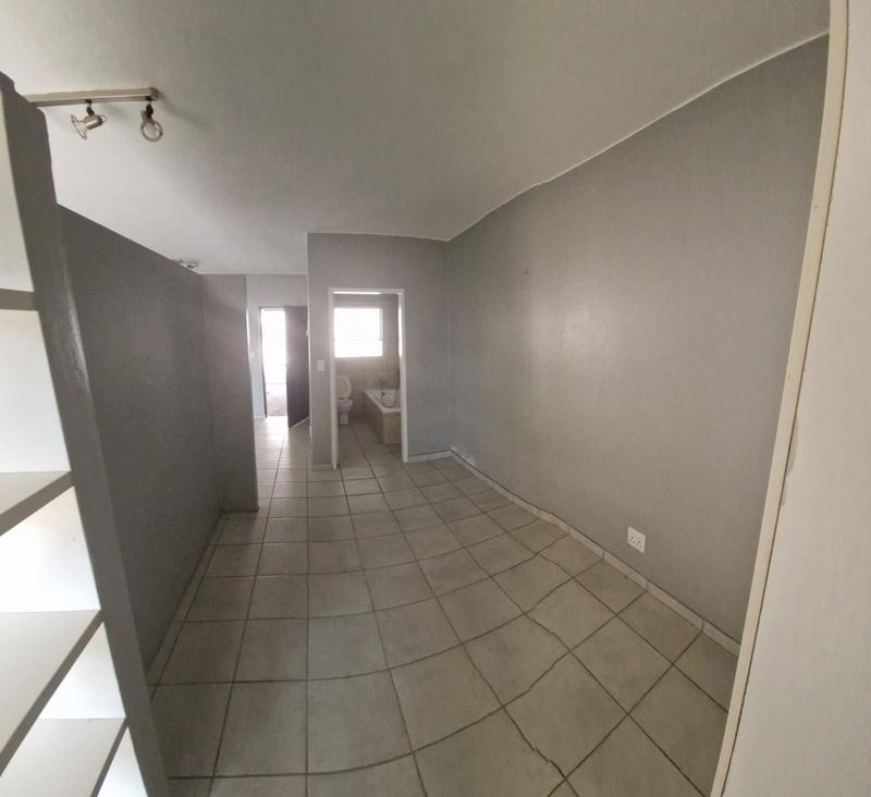 To Let 1 Bedroom Property for Rent in Brenthurst Gauteng