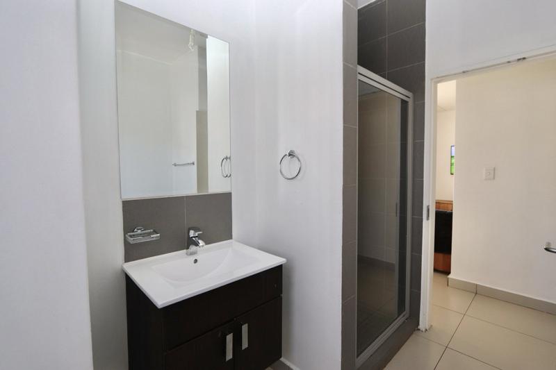 To Let 2 Bedroom Property for Rent in Magaliessig Gauteng