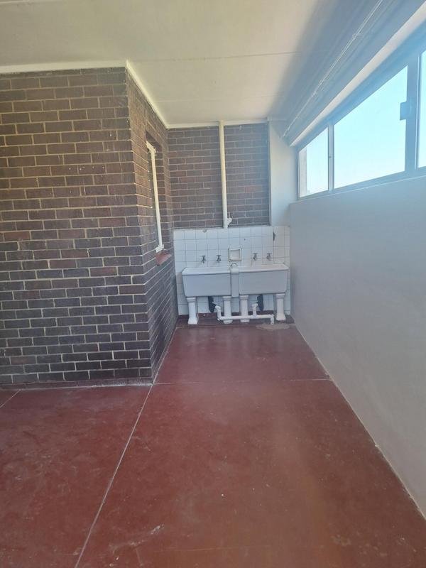 To Let 1 Bedroom Property for Rent in Sunnyside Gauteng