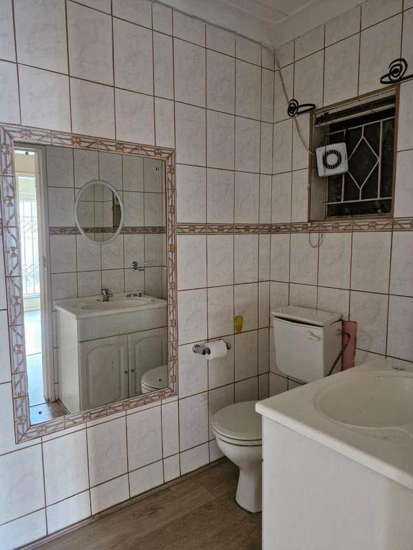 5 Bedroom Property for Sale in Birchleigh Gauteng