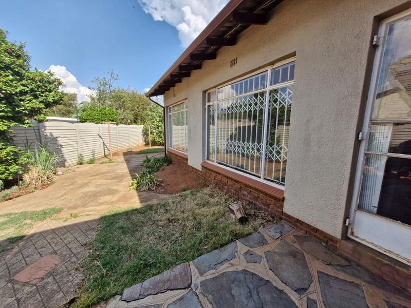 5 Bedroom Property for Sale in Birchleigh Gauteng