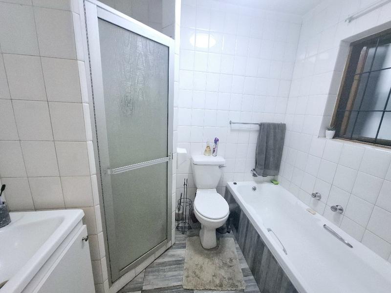 To Let 1 Bedroom Property for Rent in Morningside Gauteng