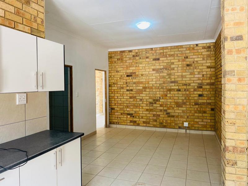 2 Bedroom Property for Sale in Lambton Gardens Gauteng