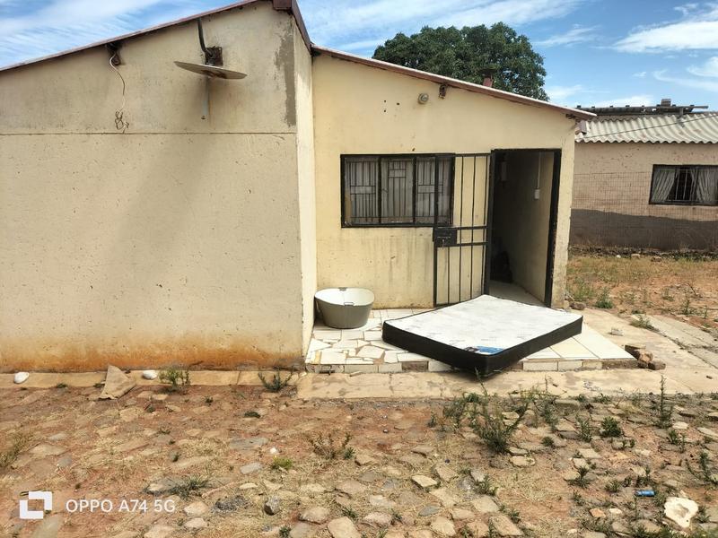 2 Bedroom Property for Sale in Bram Fischerville Gauteng