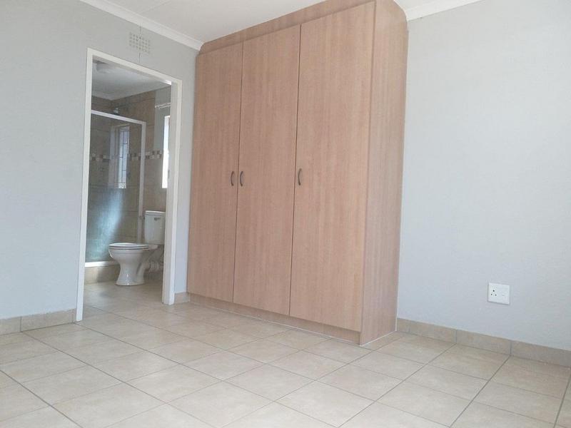 To Let 3 Bedroom Property for Rent in Albertsdal Gauteng