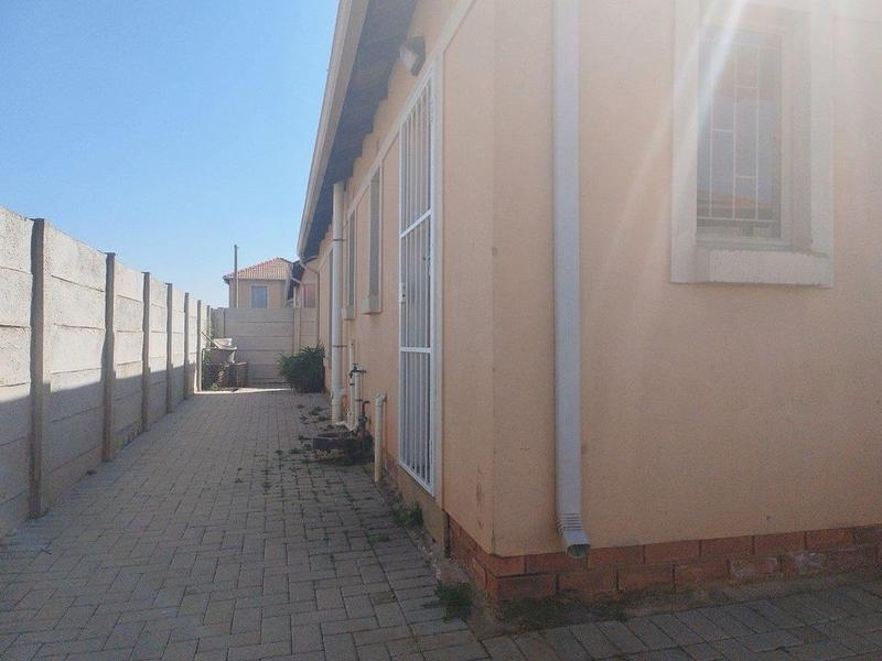 To Let 3 Bedroom Property for Rent in Albertsdal Gauteng