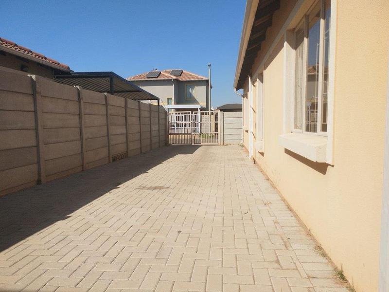 To Let 3 Bedroom Property for Rent in Albertsdal Gauteng