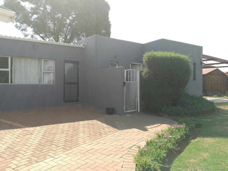 3 Bedroom Property for Sale in Petersfield Gauteng