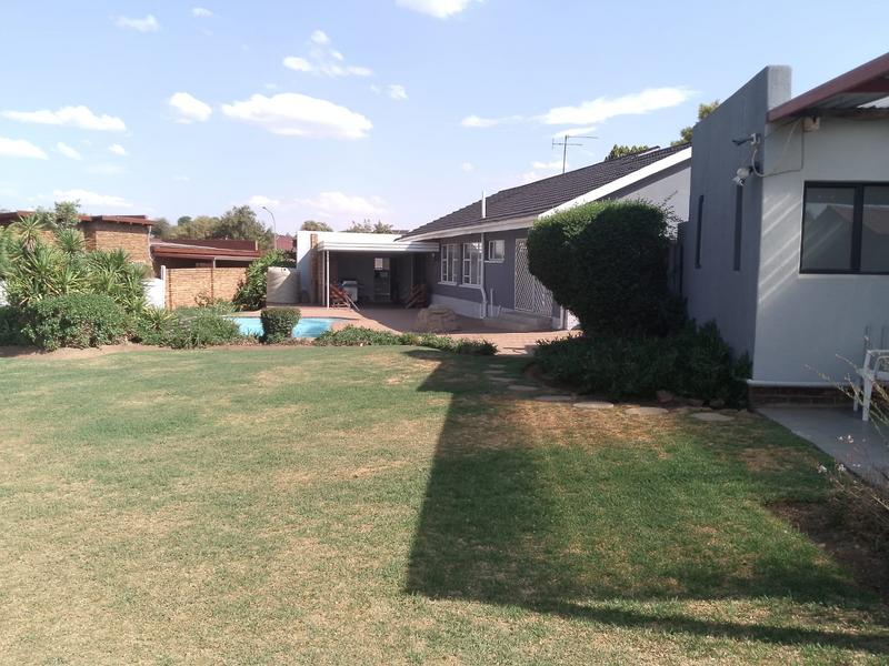 3 Bedroom Property for Sale in Petersfield Gauteng