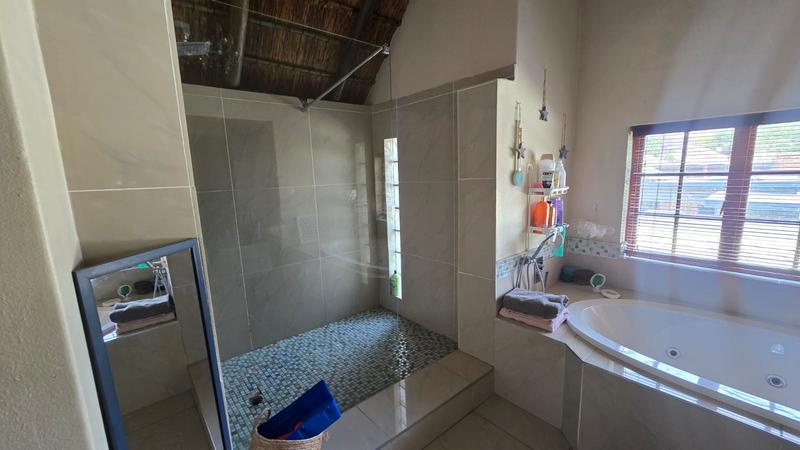 4 Bedroom Property for Sale in Florauna Gauteng