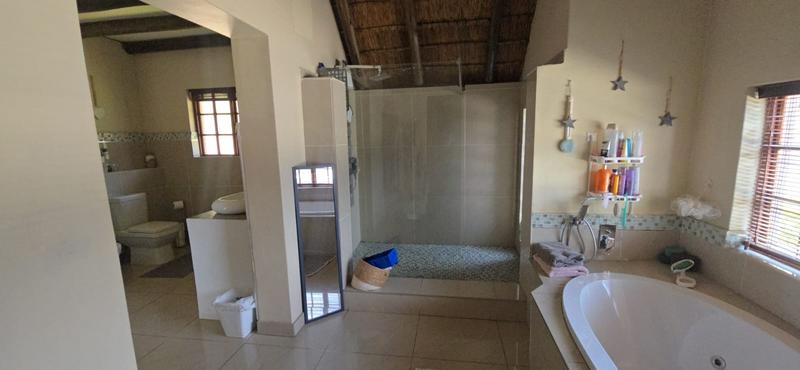 4 Bedroom Property for Sale in Florauna Gauteng