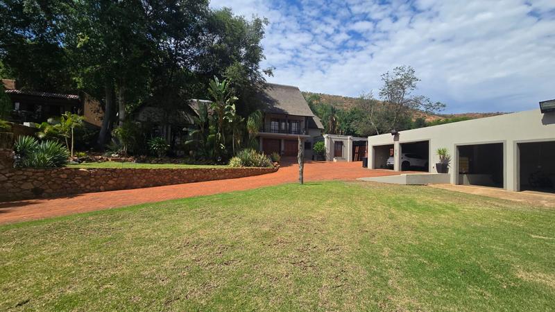 4 Bedroom Property for Sale in Florauna Gauteng