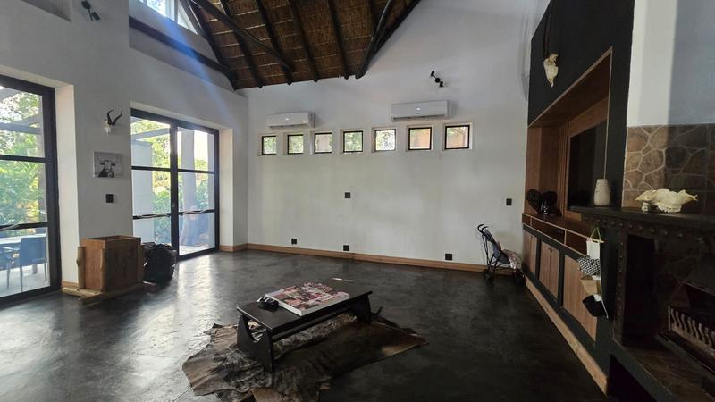 4 Bedroom Property for Sale in Florauna Gauteng