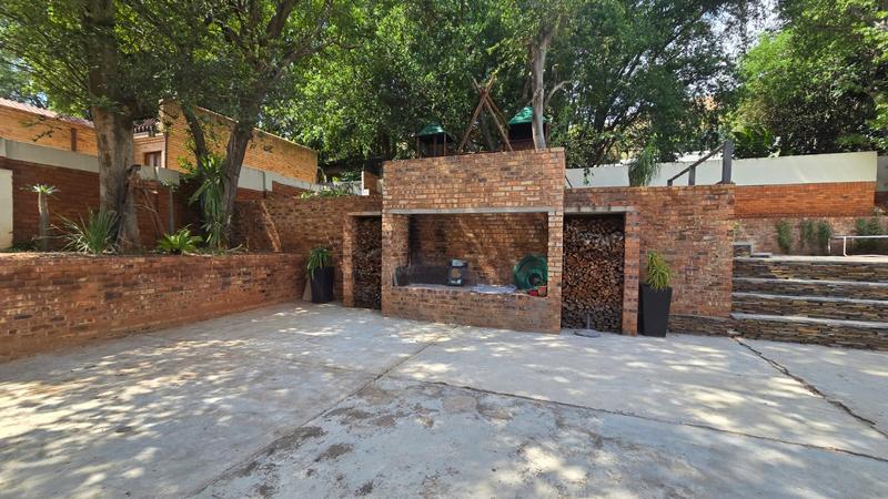 4 Bedroom Property for Sale in Florauna Gauteng