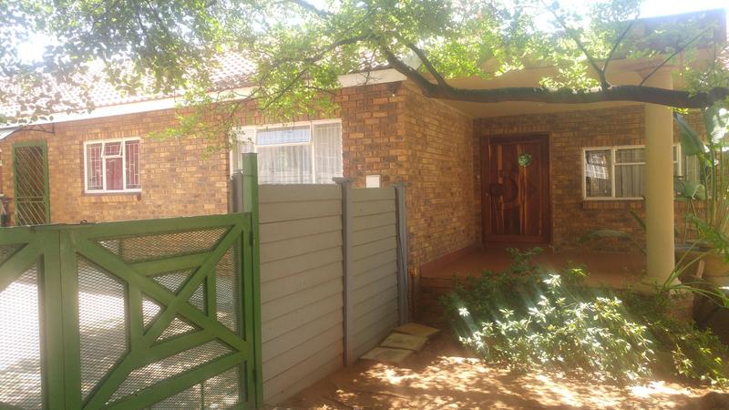 4 Bedroom Property for Sale in Ninapark Gauteng