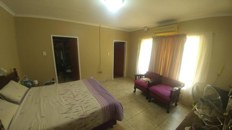 4 Bedroom Property for Sale in Ninapark Gauteng