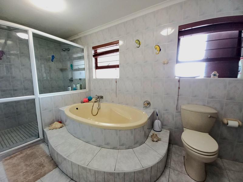 4 Bedroom Property for Sale in Marais Steyn Park Gauteng