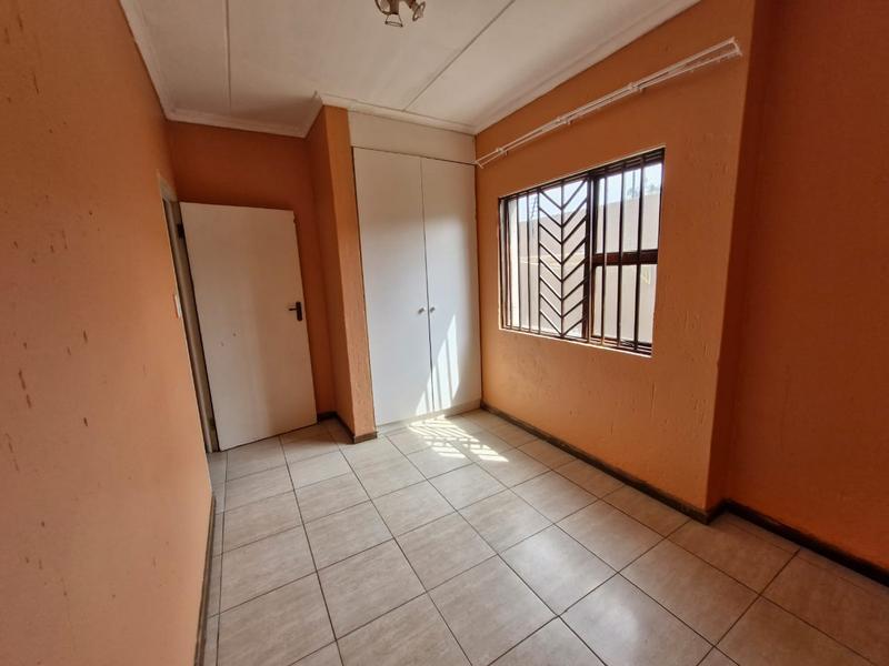 To Let 2 Bedroom Property for Rent in Helderwyk Gauteng