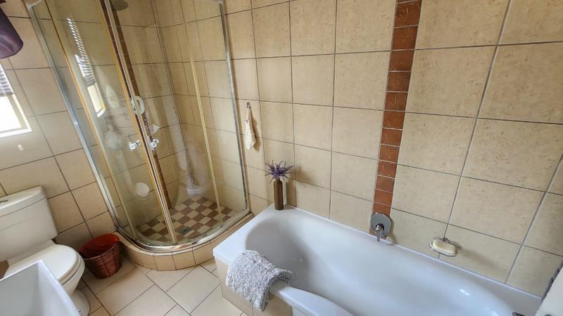 3 Bedroom Property for Sale in Florentia Gauteng