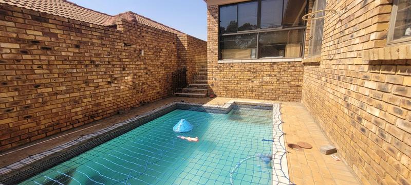 3 Bedroom Property for Sale in Elandshaven Gauteng