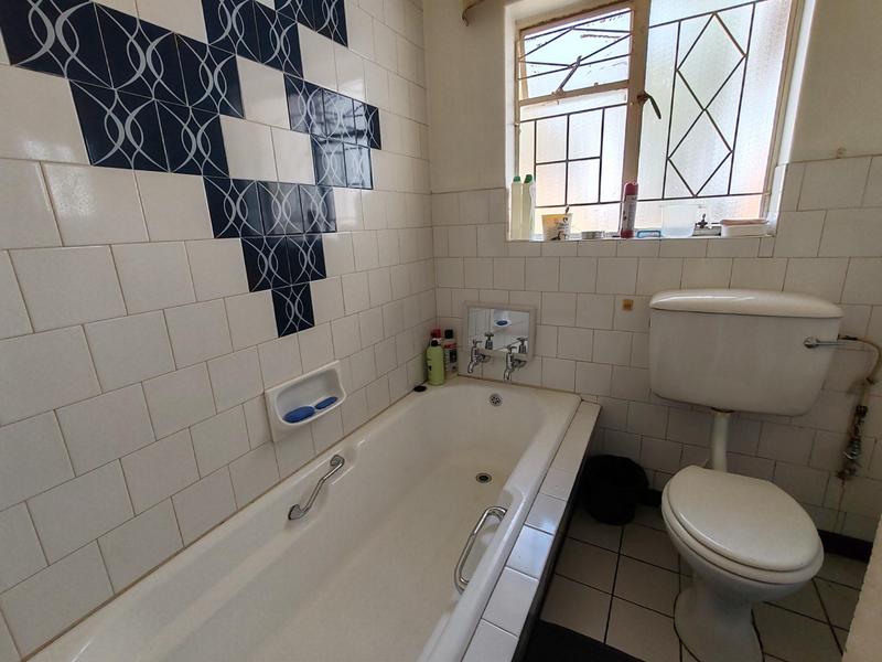 5 Bedroom Property for Sale in Meyerton Central Gauteng