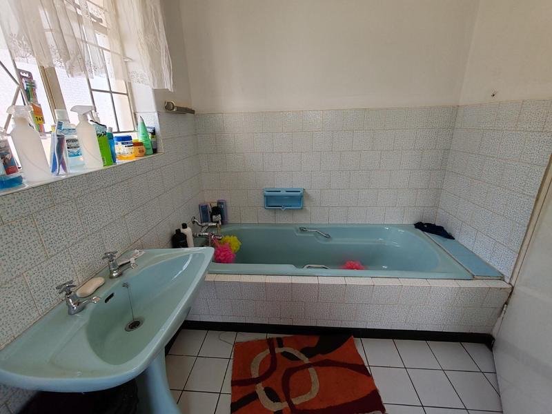 5 Bedroom Property for Sale in Meyerton Central Gauteng