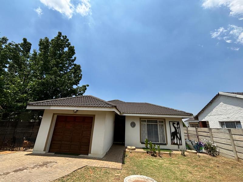 5 Bedroom Property for Sale in Meyerton Central Gauteng