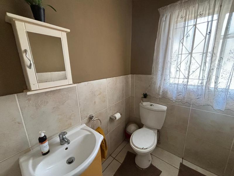 5 Bedroom Property for Sale in Meyerton Central Gauteng