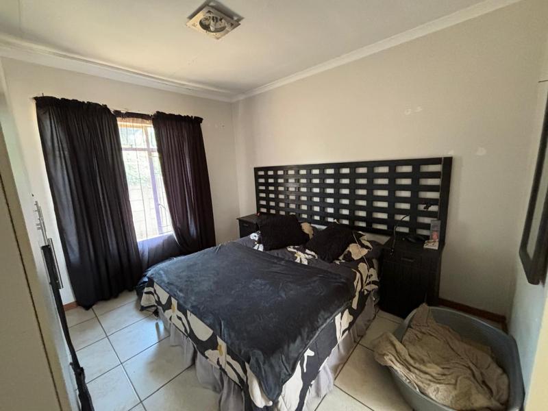 5 Bedroom Property for Sale in Meyerton Central Gauteng