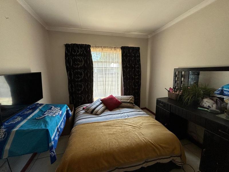 5 Bedroom Property for Sale in Meyerton Central Gauteng