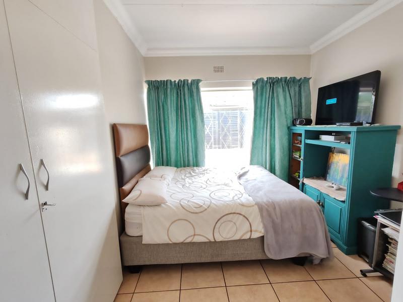 3 Bedroom Property for Sale in Rothdene Gauteng