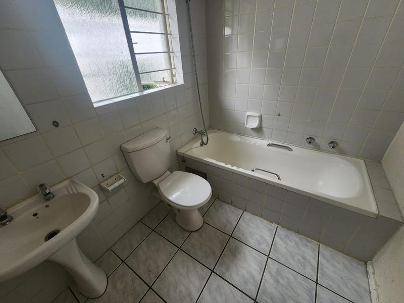 To Let 2 Bedroom Property for Rent in Sunninghill Gauteng