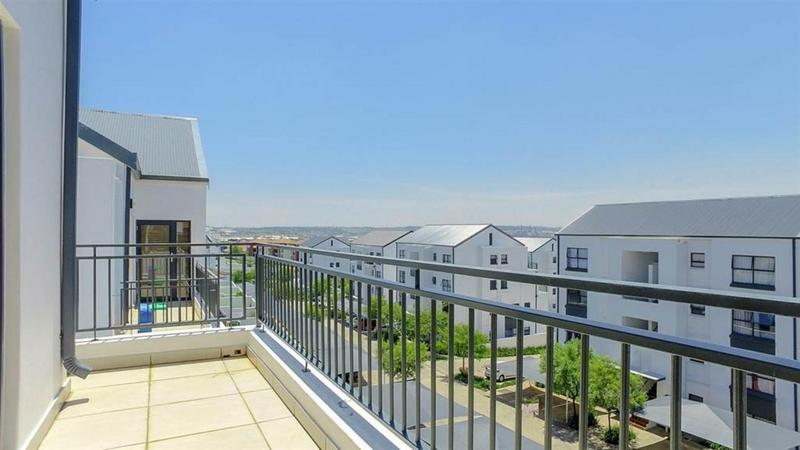 To Let 2 Bedroom Property for Rent in Greenstone Hill Gauteng