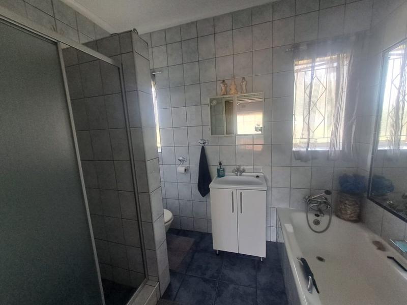 3 Bedroom Property for Sale in Vanderbijlpark NE Gauteng