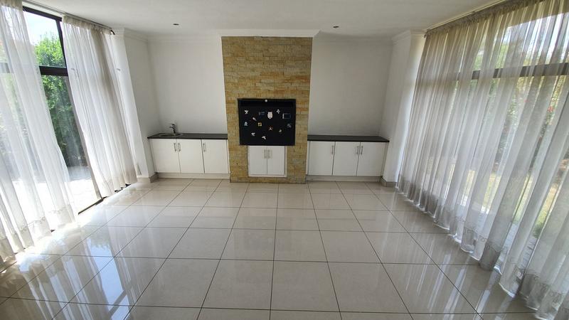 4 Bedroom Property for Sale in Zambezi Country Estate Gauteng